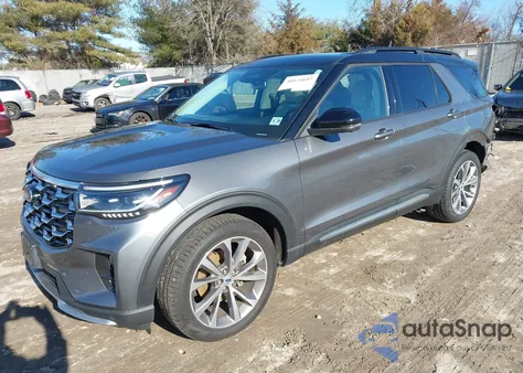 2025 Ford Explorer Platinum z USA, uszkodzony, nr VIN 1FMWK8HC4SGA10960